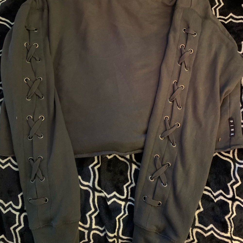 pink cropped hoodie